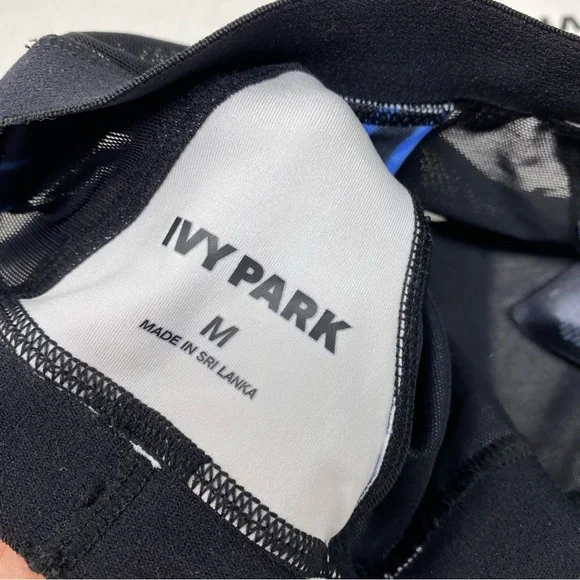 NEW ~ IVY PARK Beyoncé Active Wear  Black & Blue Striped Sports Bra size Medium - Picture 5 of 11